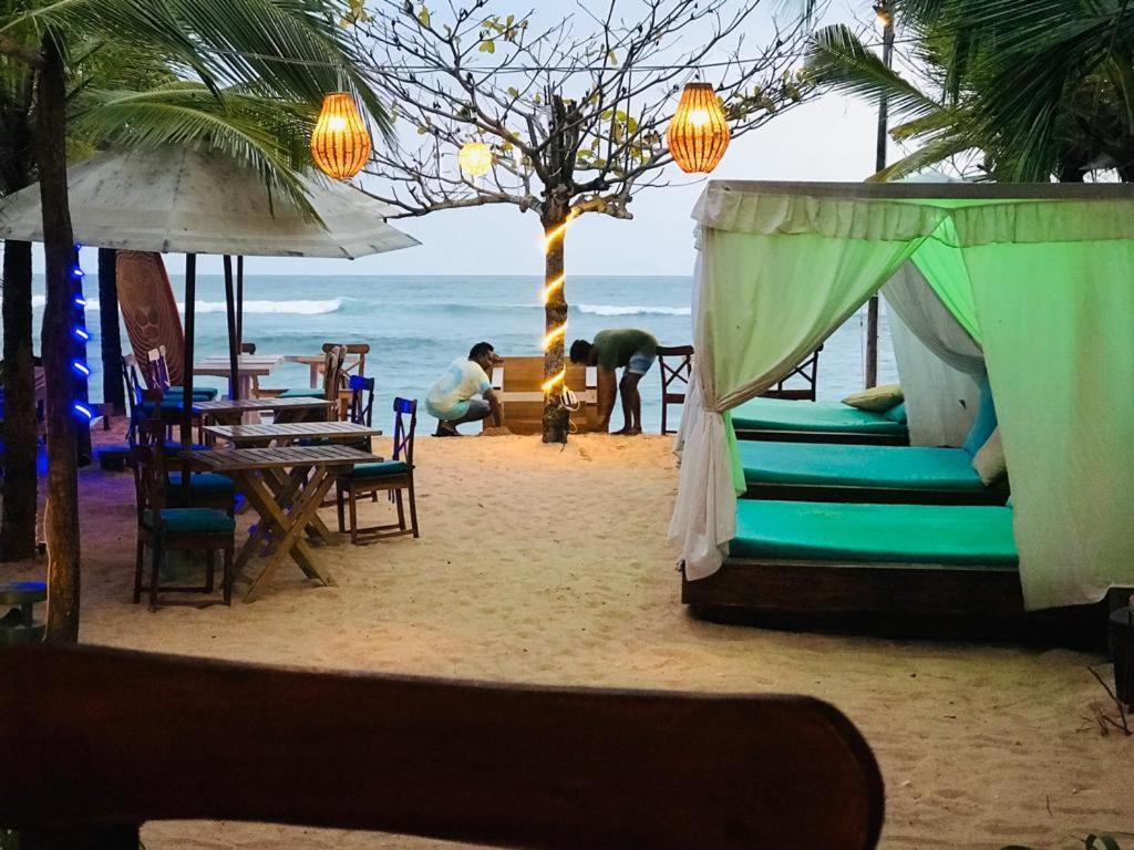 Toddy Unawatuna Hotel Exterior foto